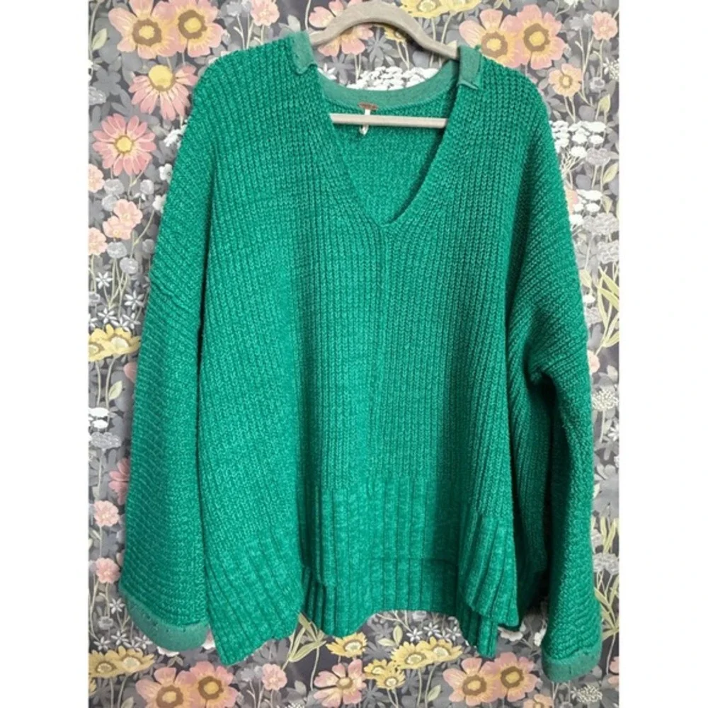 Free People Oversized V Neck Distressed Knit Sweater Teal‎ Green XS